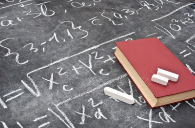 Серию консультаций «На все 100» продолжил выпуск о ЕГЭ по математике